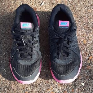 Nike Revolution 2